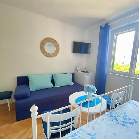 Apartmani Marko Tučepi エクステリア 写真