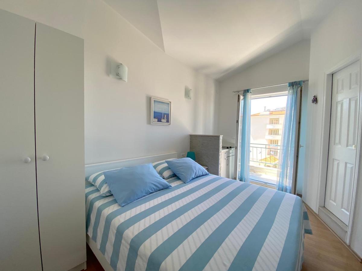 Apartmani Marko Tučepi エクステリア 写真
