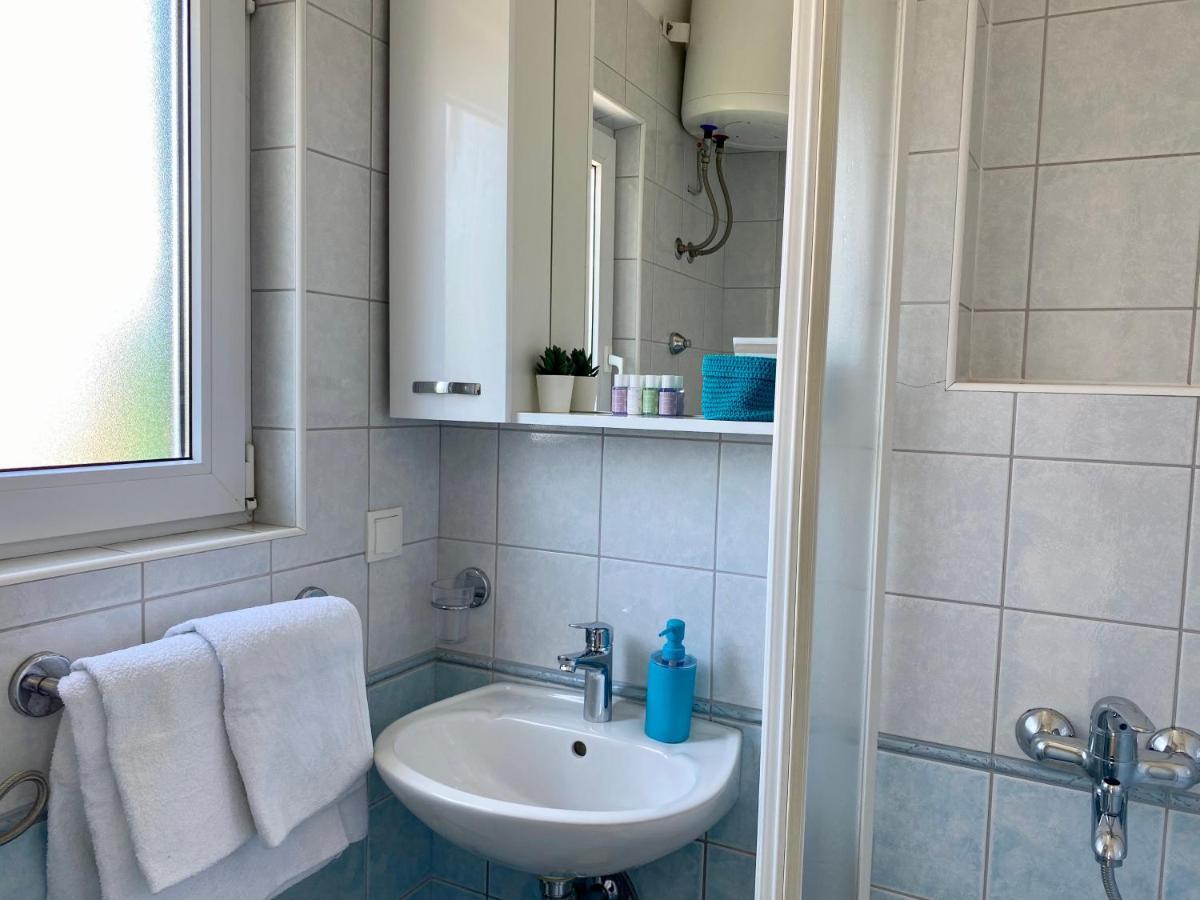 Apartmani Marko Tučepi エクステリア 写真
