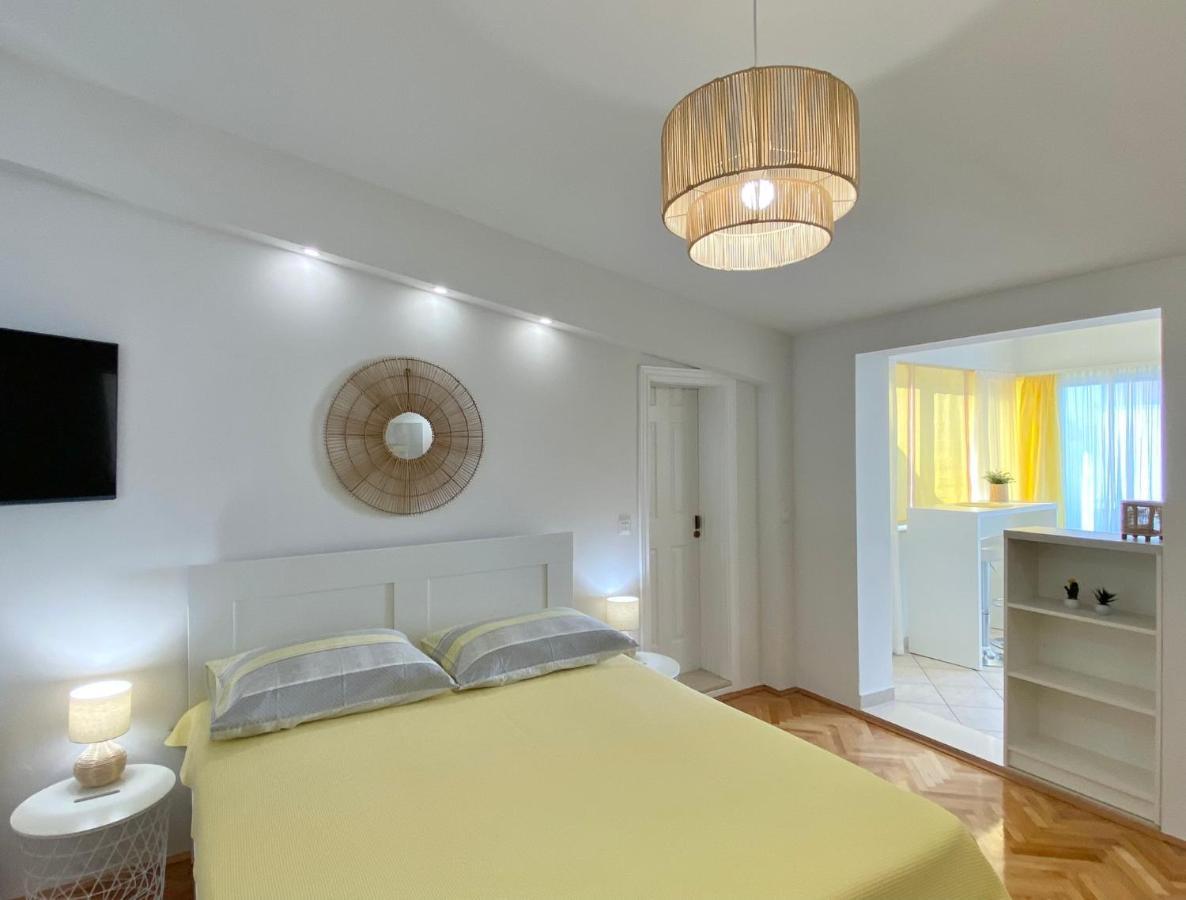 Apartmani Marko Tučepi エクステリア 写真