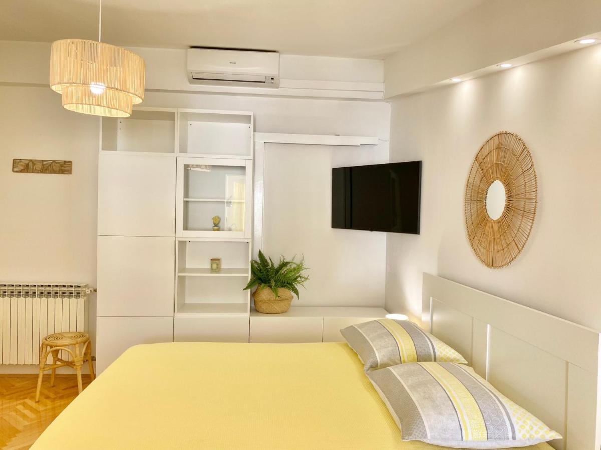 Apartmani Marko Tučepi エクステリア 写真