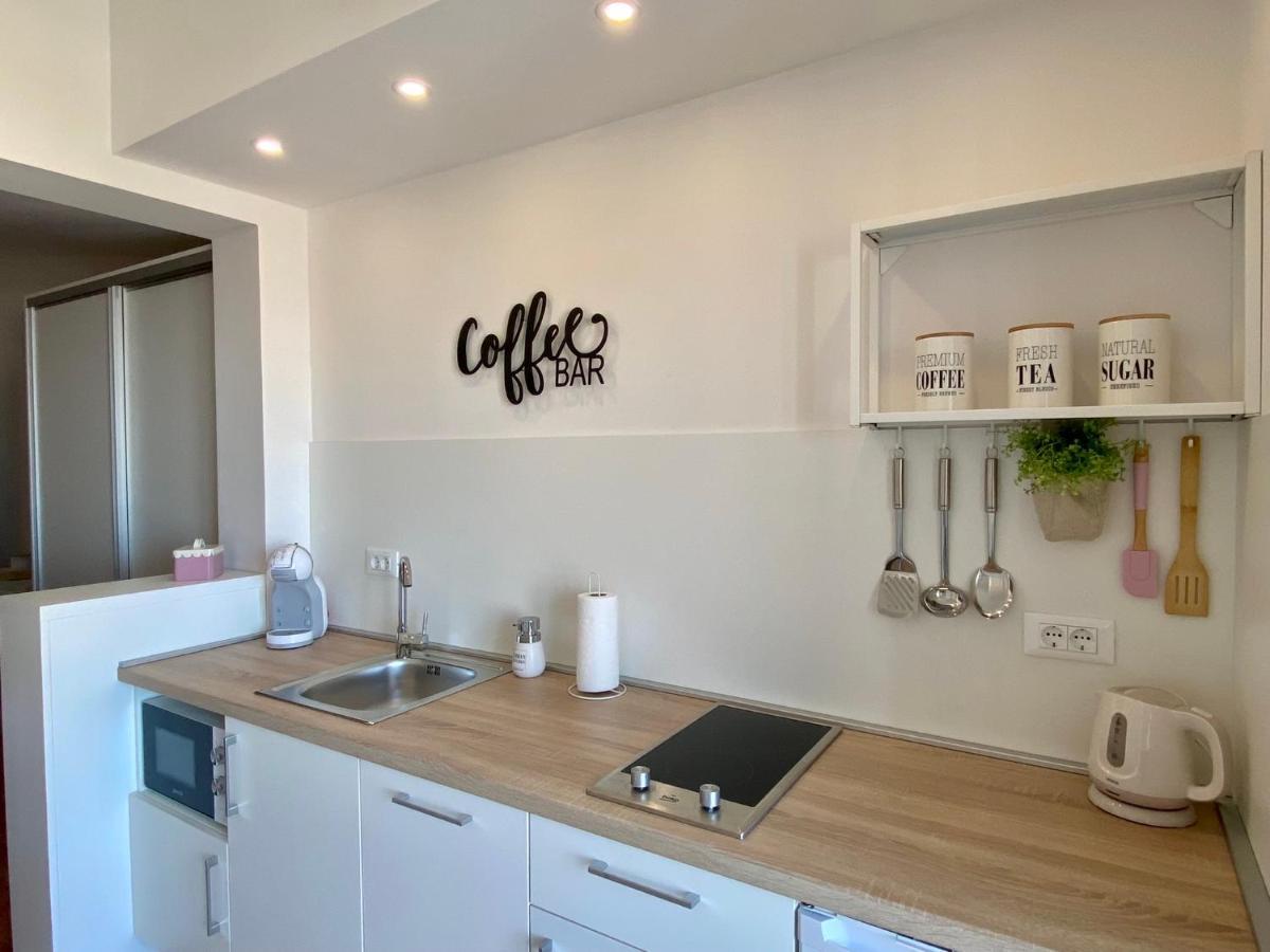 Apartmani Marko Tučepi エクステリア 写真