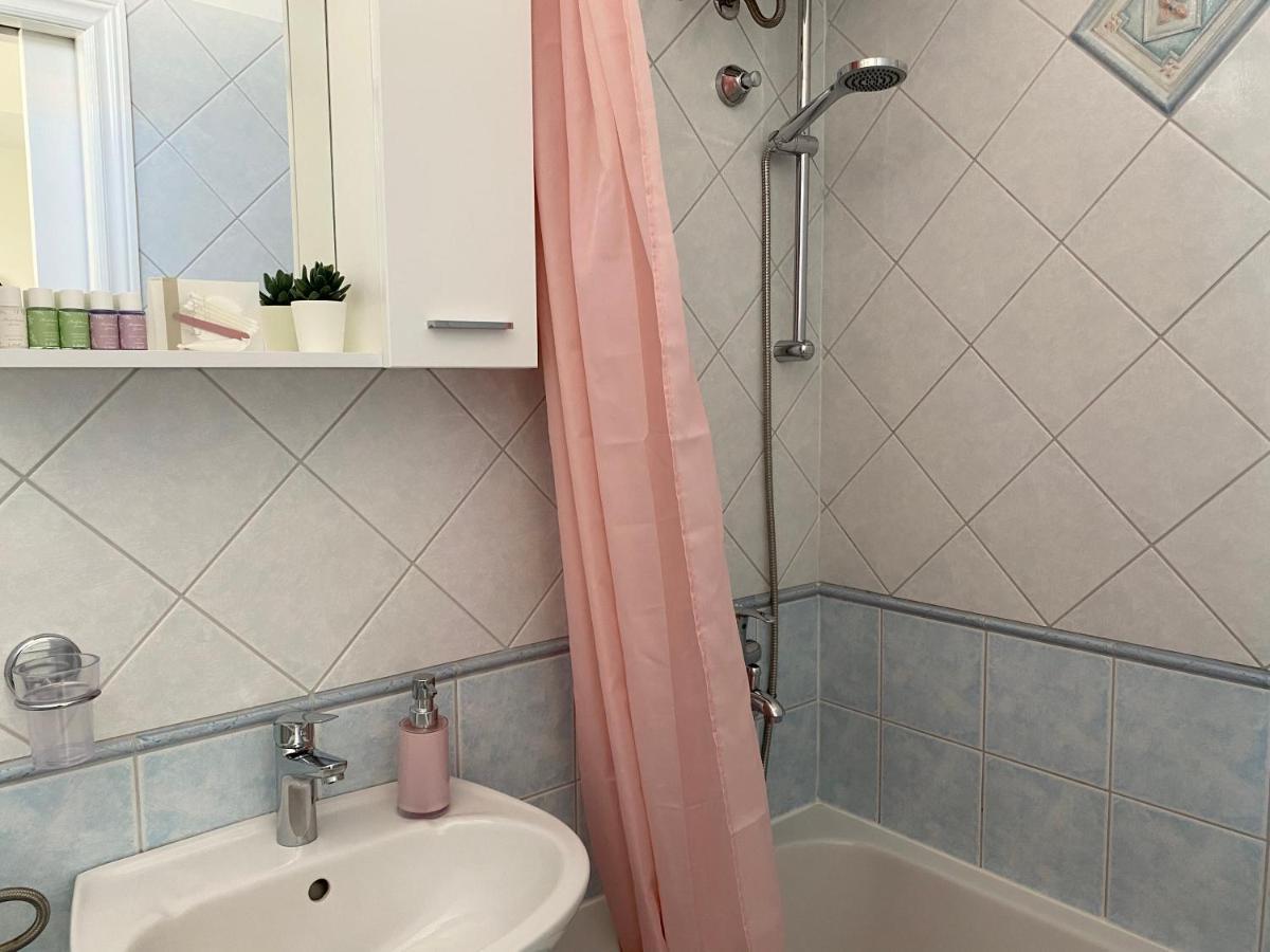 Apartmani Marko Tučepi エクステリア 写真
