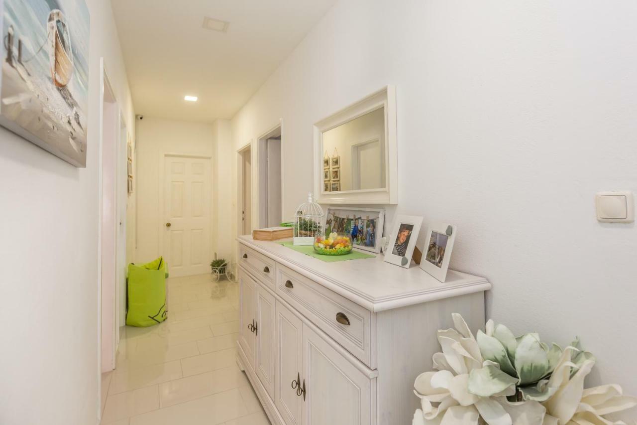 Apartmani Marko Tučepi エクステリア 写真